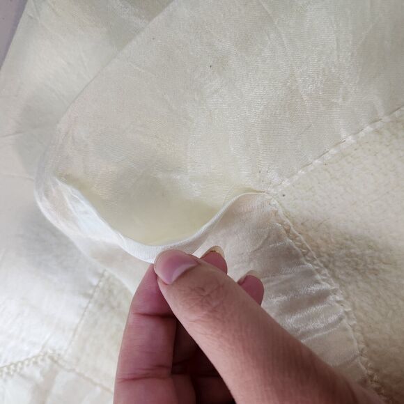 Vintage Baby Blanket Yellow Thermal Felt Fleece Satin Lining Classic Nursery - Picture 7 of 11